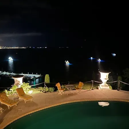 Oceanfront Mansion With Breathtaking Cannes Views Only 15 Minutes Away Villa Théoule-sur-Mer