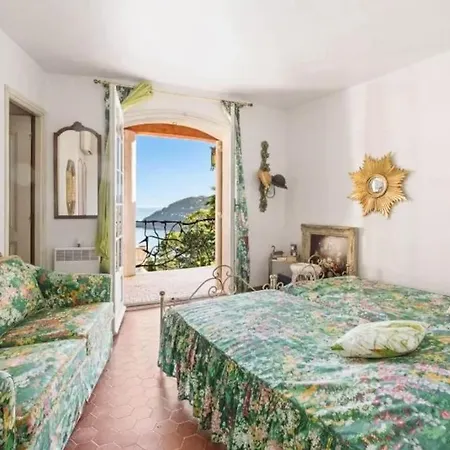 Oceanfront Mansion With Breathtaking Cannes Views Only 15 Minutes Away *