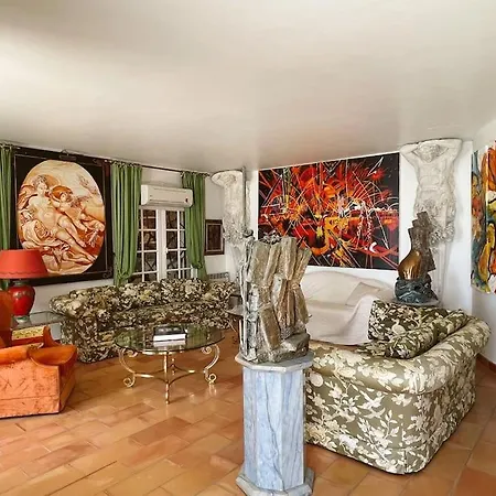 Oceanfront Mansion With Breathtaking Cannes Views Only 15 Minutes Away Villa