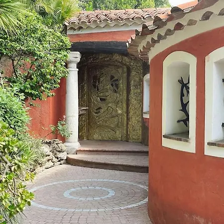 Oceanfront Mansion With Breathtaking Cannes Views Only 15 Minutes Away Villa *
