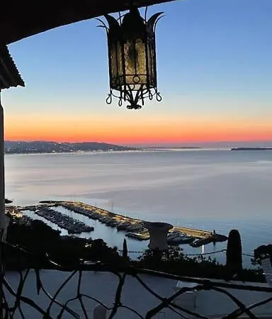 Oceanfront Mansion With Breathtaking Cannes Views Only 15 Minutes Away