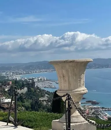 Oceanfront Mansion With Breathtaking Cannes Views Only 15 Minutes Away Villa *